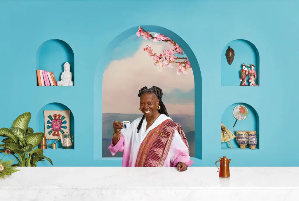 Whoopi Goldberg Actrice, chanteuse et productrice américaine Mois de février du calendrier exclusif Lavazza 2025 « Let’s blend ! 130 years forward » © Omar Victor Diop