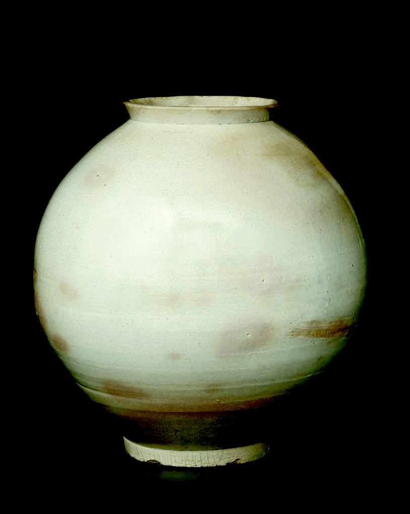 Jarre-lune, Corée, dynastie Joseon, XVIIe-XVIIIe siècle Porcelaine blanche, hauteur 31,5 cm, diamètre 27,1 cm Musée national des arts asiatiques – Guimet, donation Itami