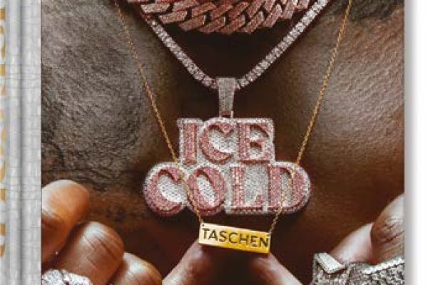 Ice Cold. A Hip-Hop Jewelry History, Vikki