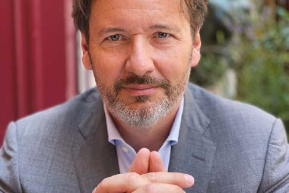 Maître Yves-Bernard Debie