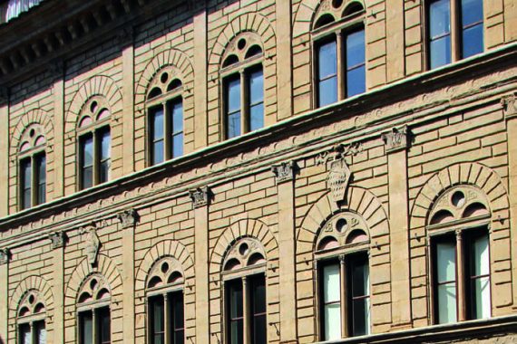 Le Palazzo Rucellai à Florence
par Leon Battista Alberti,
vers 1446-1461